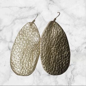 ʕ·ᴥ·ʔ Faux Leather Elegant Gold and Silver Women's Earrings